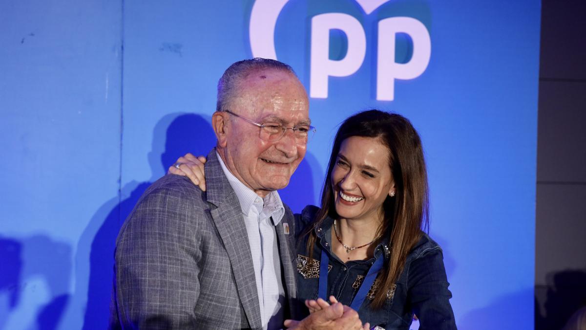 El PP de Málaga celebra la victoria de Paco de la Torre el 28M