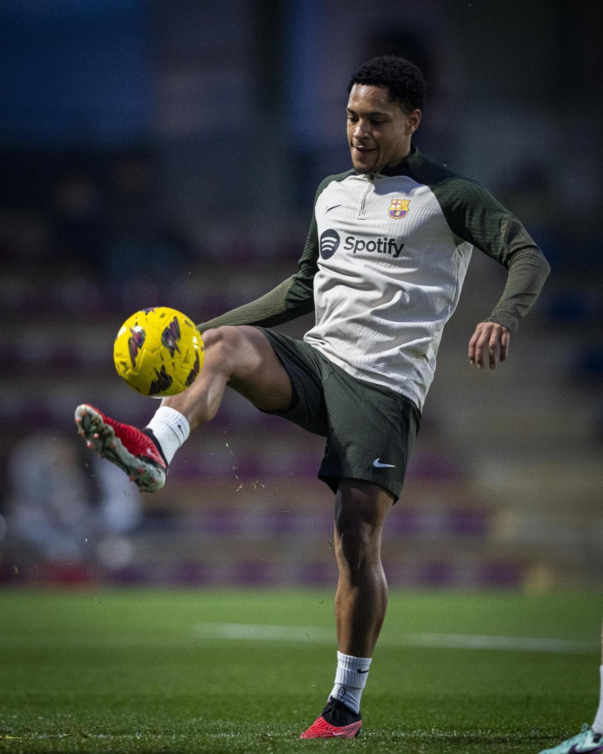 ¡Vitor Roque ya es uno más! Las mejores imágenes de su primer entrenamiento ¡Vitor Roque ya es uno más! Las mejores imágenes de su primer entrenamiento
