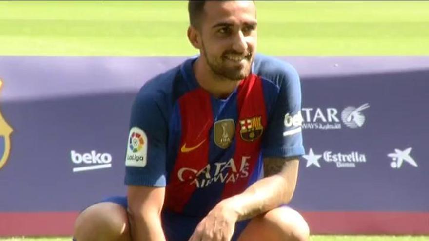 Alcácer ya viste la camiseta del Barça