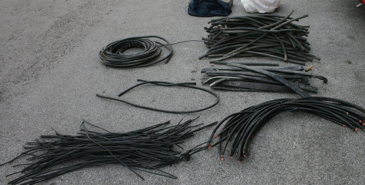 El robo de cable del tendido telefónico (archivo) tenía por objeto la obtención de cobre. | FDV