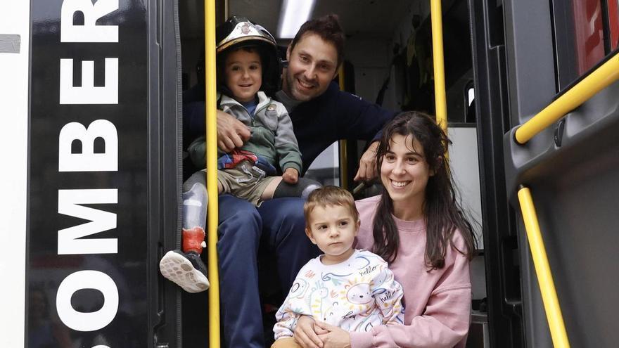 Solidaridad en Gijón con el pequeño Mael que quiere ser bombero