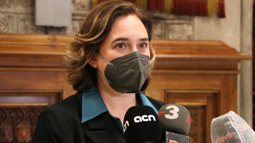 Colau rebutja dimitir i declara que no hi ha irregularitats en les subvencions concedides per l’ajuntament