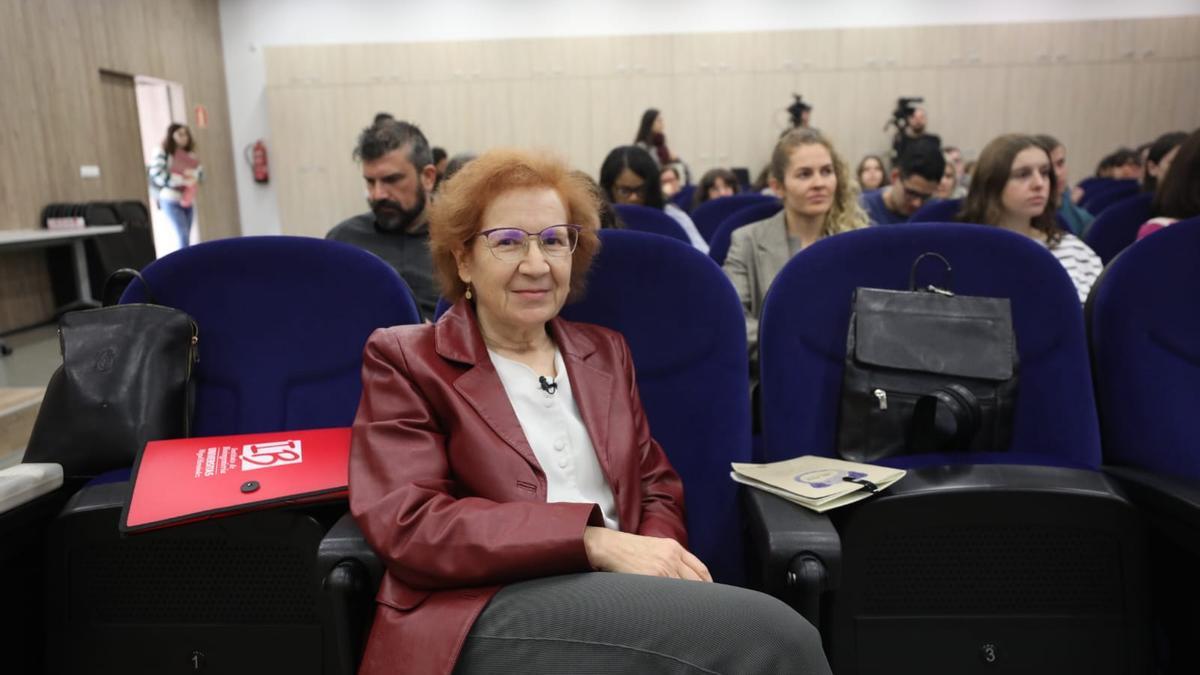 La investigadora Margarita del Val en una conferencia de la UMH este martes