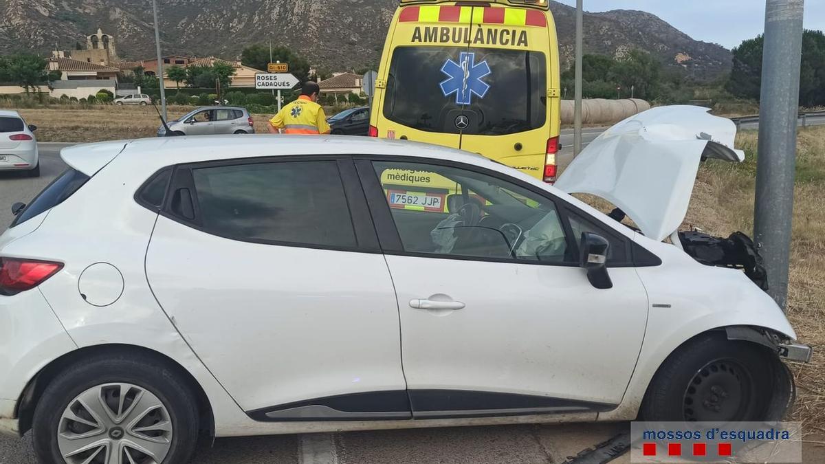 El conductor es va accidentar amb un pal de l&#039;enllumenat