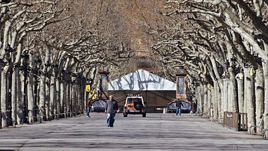 El passeig de la Indústria de Berga sense moviment durant el confinament