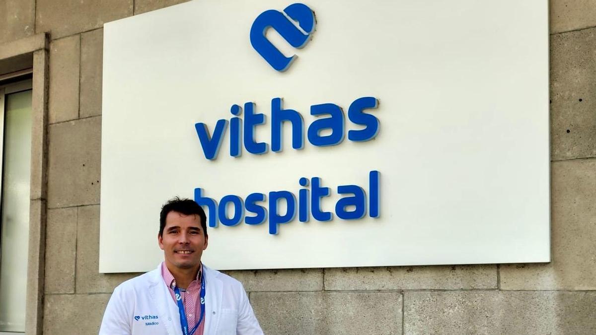 El doctor Julio López es especialista en traumatología y cirugía ortopédica del Hospital Vithas Tenerife