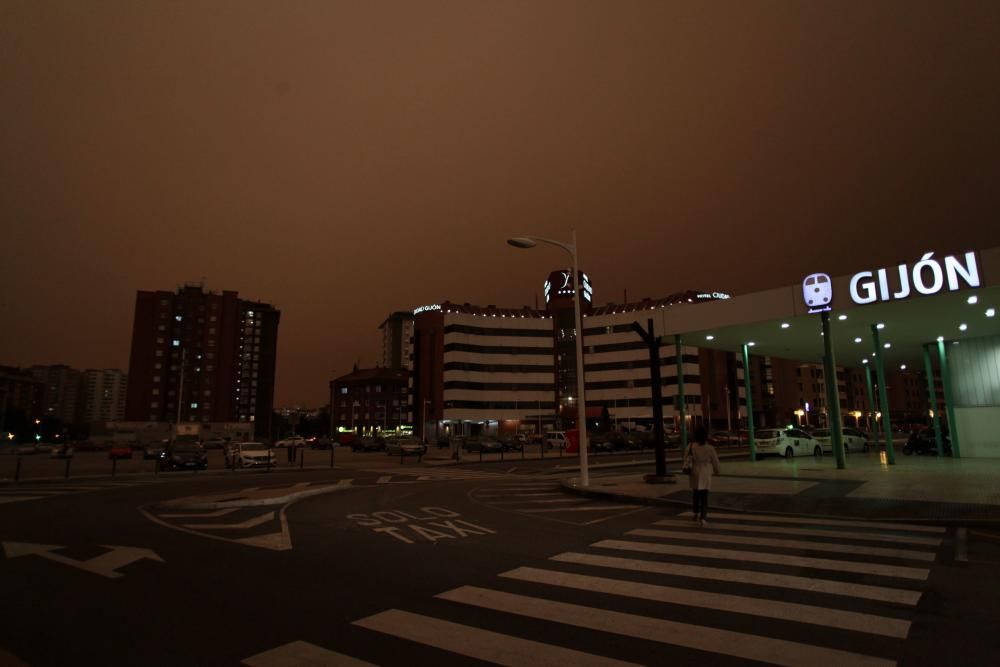 El humo de los incendios llega a Gijón