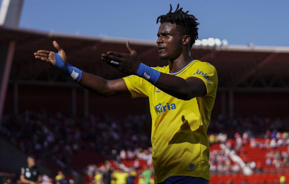 Sory Kaba celebra su gol en el Almería que significó la victoria de la UD Las Palmas en el Power Horse Stadium, el pasado sábado. | | CURRO VALLEJO