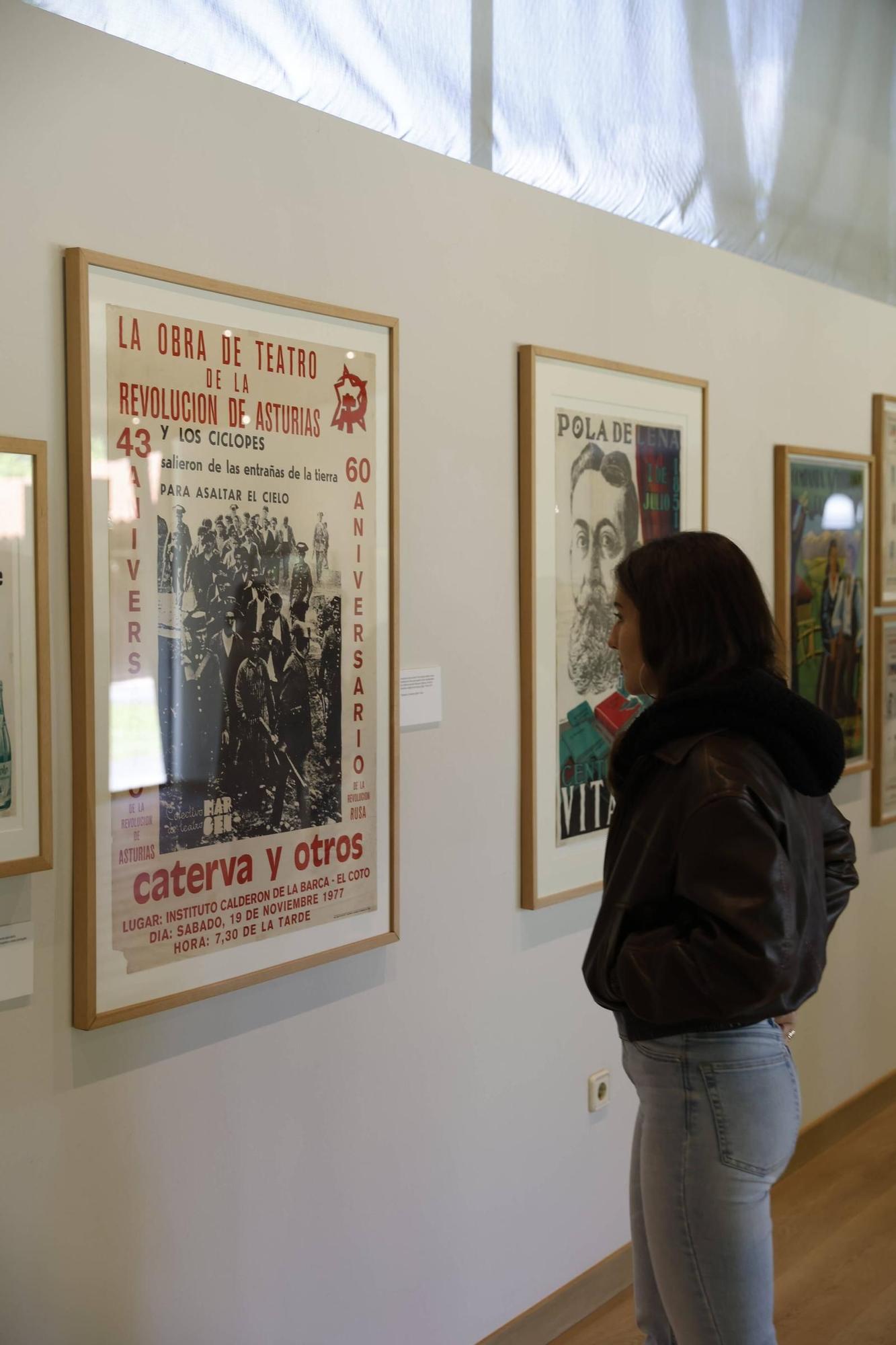 Exposición de carteles de teatro asturiano en el Muséu del Pueblu d'Asturies
