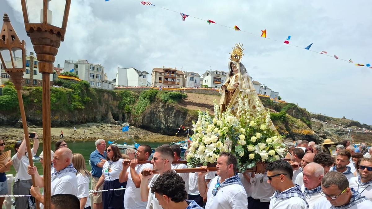 VÍDEO: Así fue la procesión de la virgen del Carmen en Tapia de Casariego