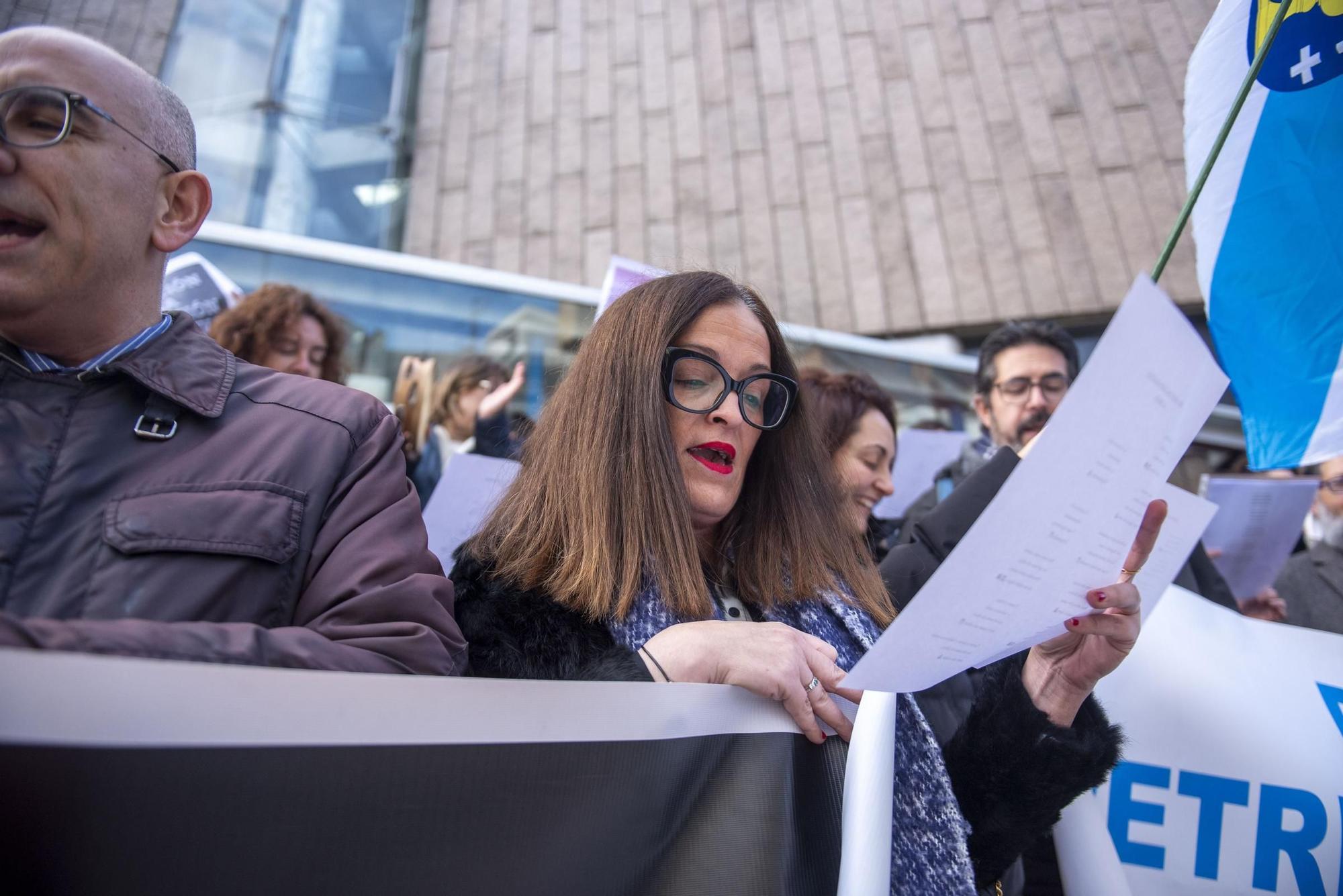 Protesta en A Coruña de los abogados del turno de oficio, en huelga