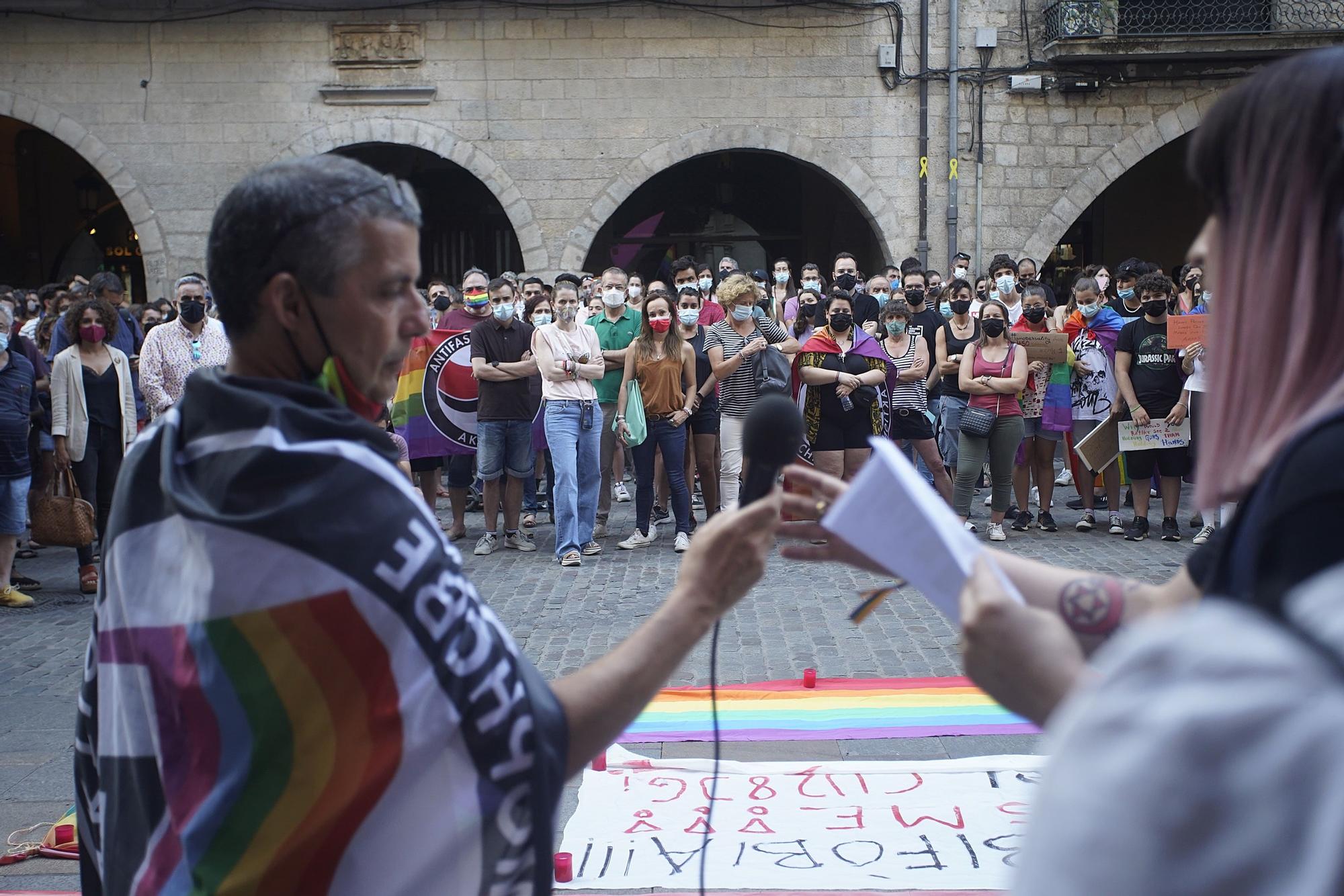 Concentració per condemnar la mort de Samuel Luiz a Girona