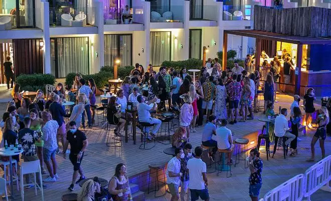 El Govern ve ahora inviable exigir el certificado covid para acceder al ocio y la restauración