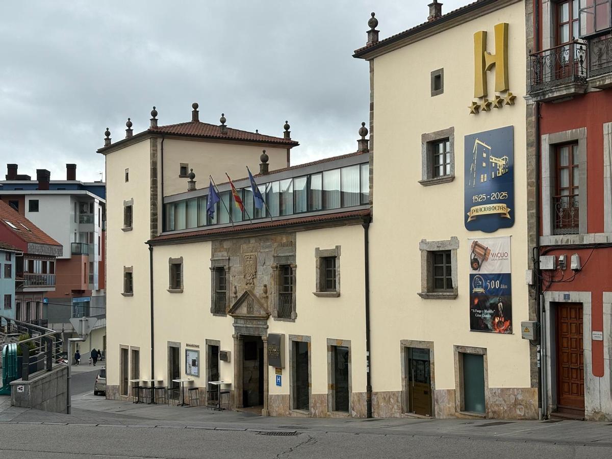 Fachada del Palacio de Merás.