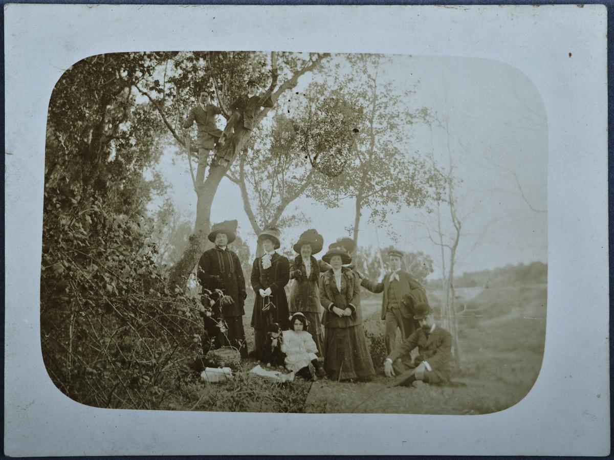 La familia en una sortida al camp el 1911