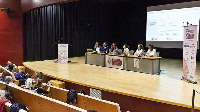 Jornada sobre el Cáncer de Mama celebrada antes de la pandemia.