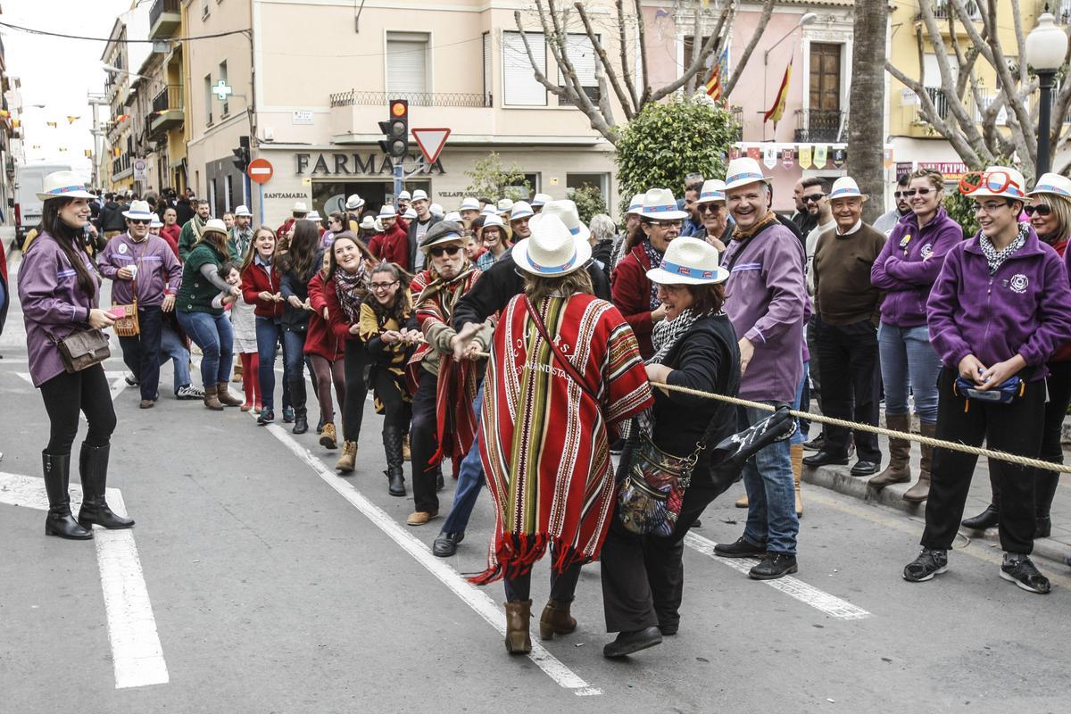 Imagen de archivo de un acto festero. Compromís pide la retirada de la ordenanza de Fiestas por un informe contrario de Igualdad