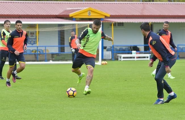 Entrenamiento de la UD Las Palmas en Barranco Seco