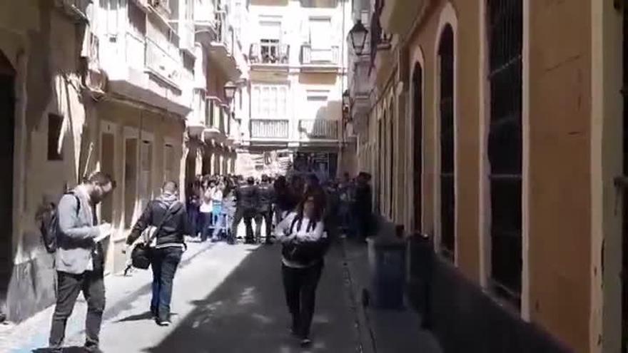 Los pensionistas reciben a Rajoy en Cádiz al grito de &quot;Mariano Corleone nos roba las pensiones&quot;