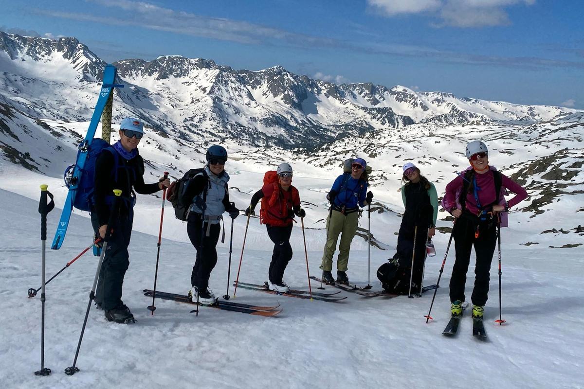 Membres de The Peak Club en una de les excursions que organitza aquesta comunitat exclusivament femenina