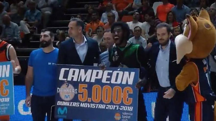 Vídeo: Así fue la gran final del concurso DunkersMovistar en La Fonteta