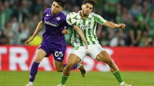 Resumen, goles y highlights del Betis 2-1 Fiorentina de la ida de semifinales de la Conference League