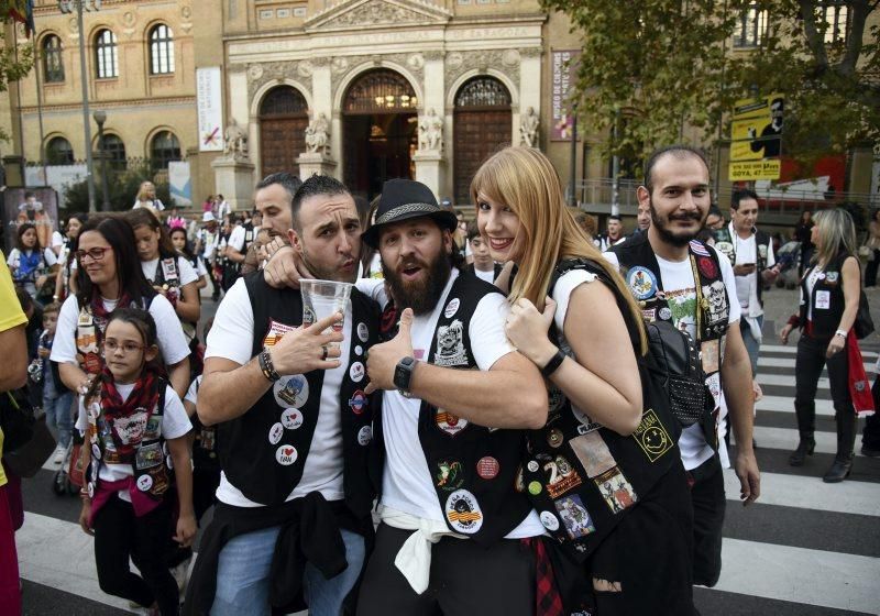 Las peñas de la Federación vuelven a tomar la calle en su maratón de charangas