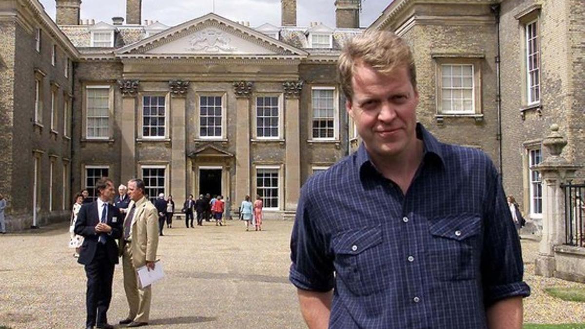 Earl Spencer, hermano de la princesa Diana, a la puertas de la mansión familiar de Althorp.