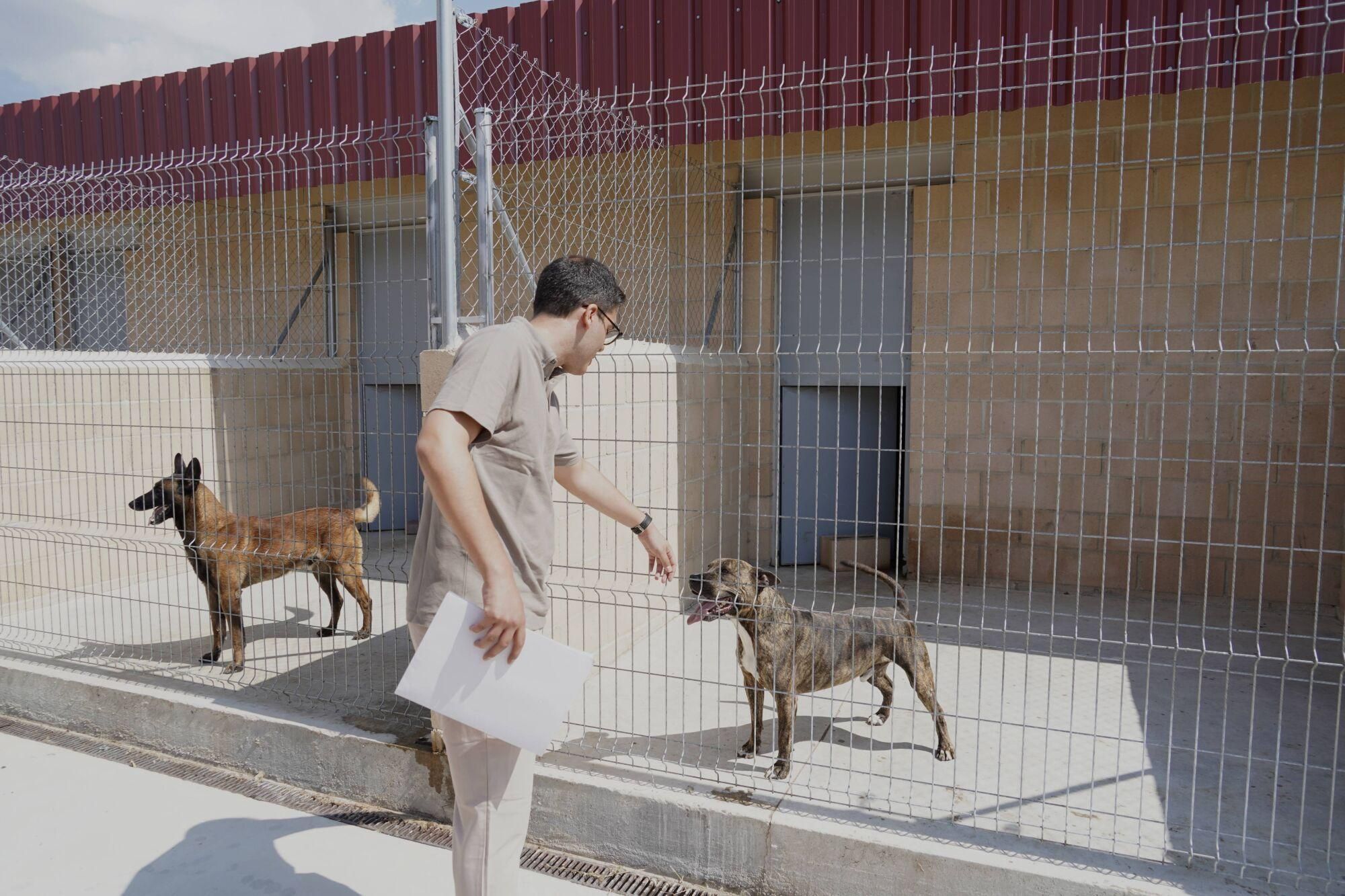 Visita a las instalaciones del nuevo Centro de Protección Animal