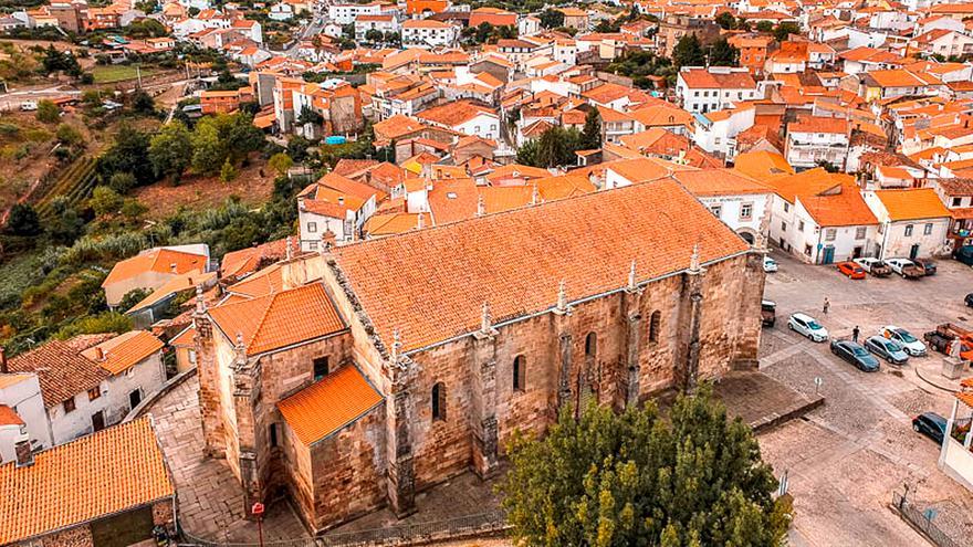 Dous museos na memoria de Guerra Junqueiro, «a voz da resistência»
