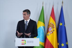 El Gobierno actuará con toda la fuerza si el pacto en Extremadura vulnera derechos