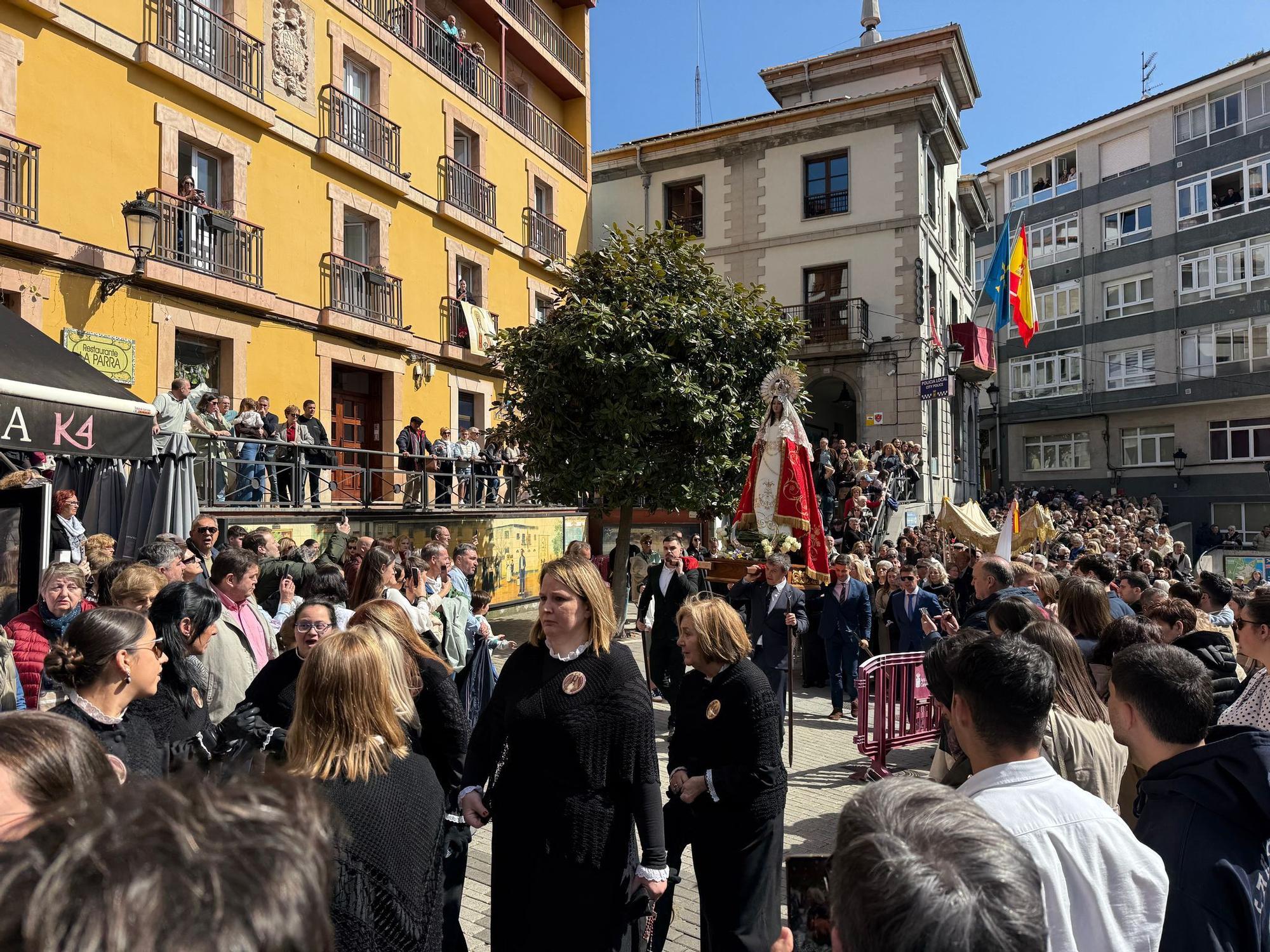 Así vivió Candas el cierre de su Semana Santa con la Procesion del Encuentro