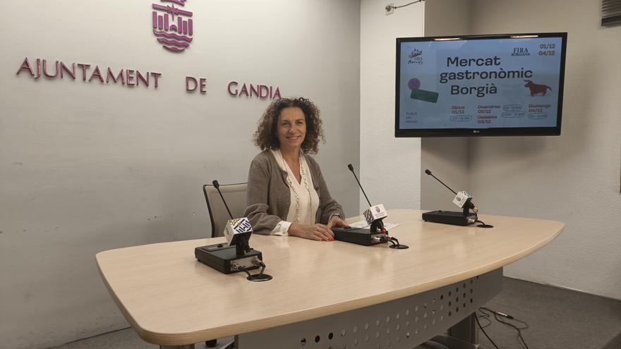 Tapas y dulces típicos y bebidas artesanales en el Mercat Gastronòmic Borgià