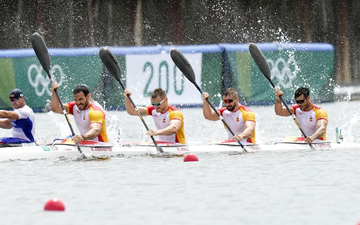 LA EMBARCACION ESPAÑOLA DE K4-500 EN LA FINAL DE LOS JUEGOS OLIMPICOS DE TOKIO 2020. 