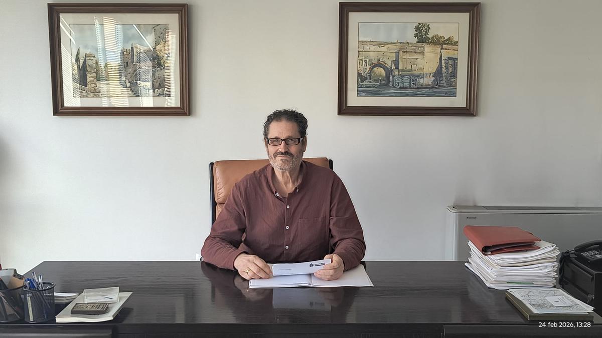 Manuel Luis Gómez, presidente del Consejo de Colegios Oficiales de Aparejadores y Arquitectos Técnicos de Extremadura y Presidente del COAAT de Badajoz