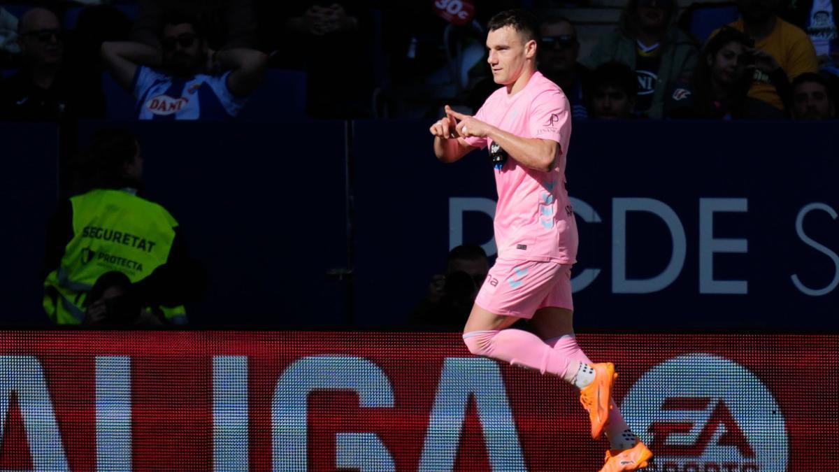 Los ex amargan al Espanyol en San Valentín