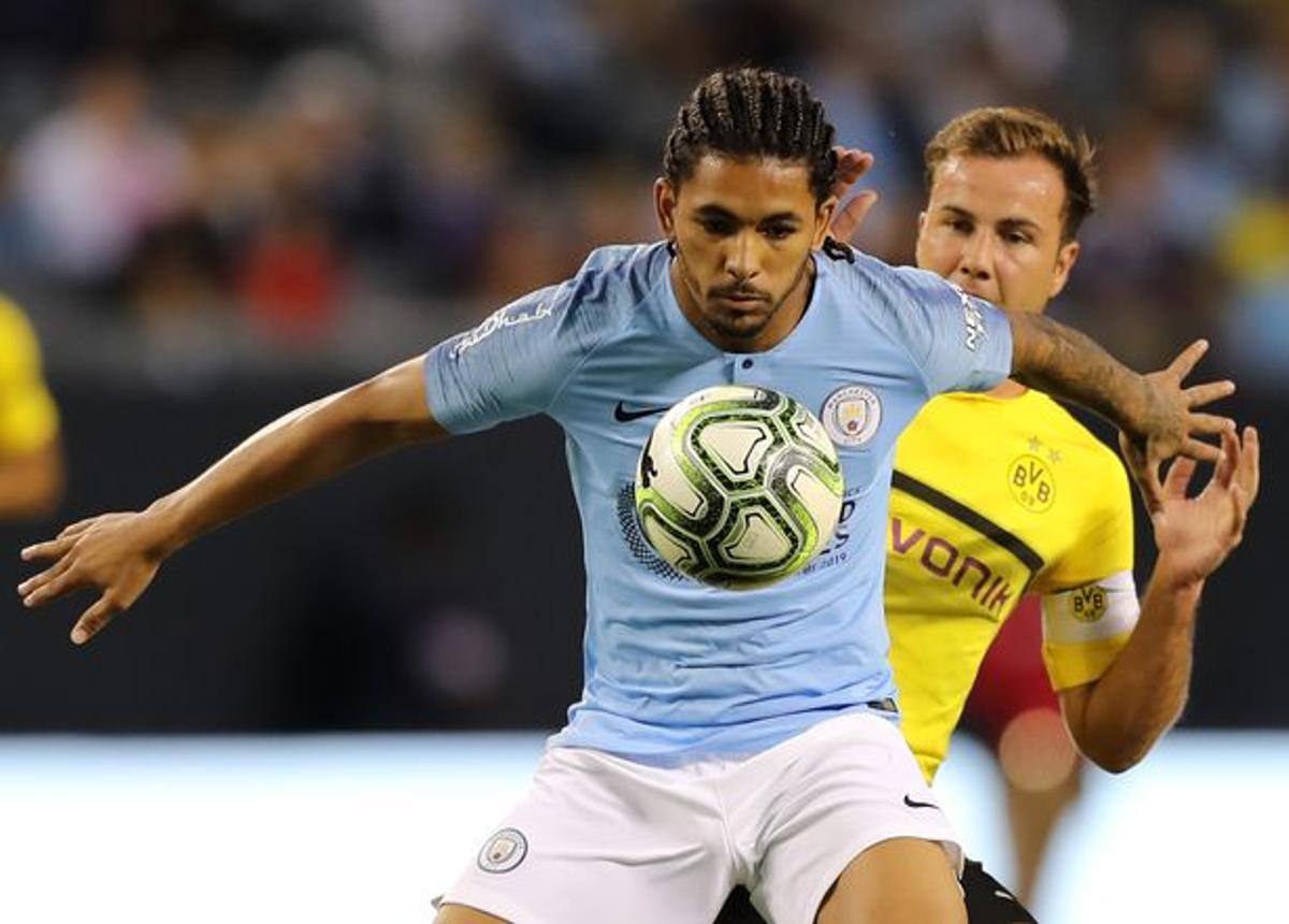 Douglas Luiz (12 millones de euros) Douglas Luiz (12 millones de euros)