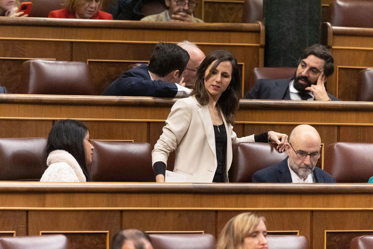 27/01/2026 La secretaria general de Podemos, Ione Belarra, durante una sesión plenaria extraordinaria en el Congreso de los Diputados, a 27 de enero de 2026, en Madrid (España). El pleno del Congreso vota la convalidación o derogación de los decretos leyes que incluyen, por un lado, la prórroga de las ayudas al transporte público, y por otro, las medidas de 'escudo social' y la revalorización de las pensiones para 2026. El Gobierno afronta esta cita sin apoyos asegurados, ya que tanto el PP como Junts no dan por hecho su voto a favor y, junto con VOX, suman mayoría absoluta. ECONOMIA Eduardo Parra - Europa Press