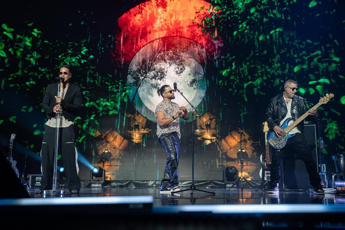 Aventura, la banda liderada por Romeo Santos, triunfa en el Sant Jordi