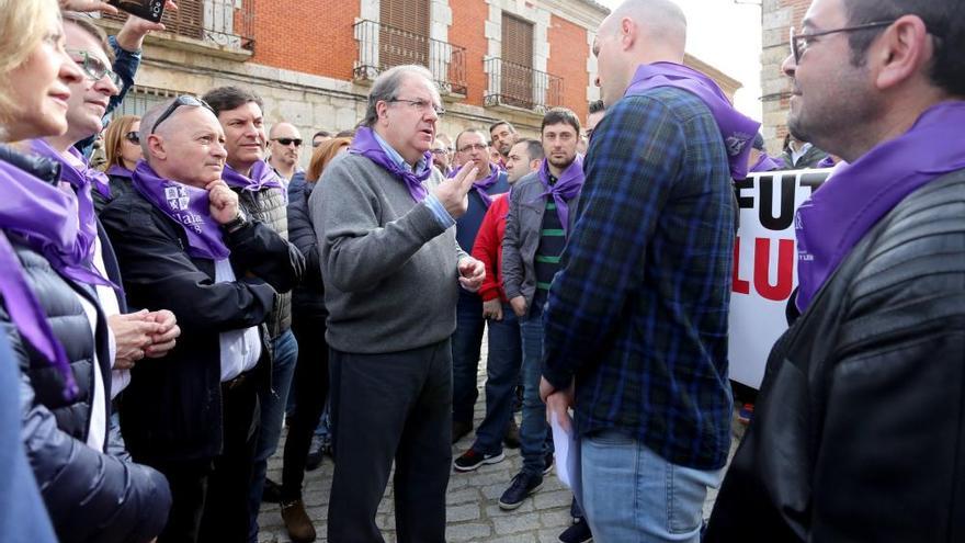 Los castellano-leoneses celebran el día de la región con múltiples reivindicaciones