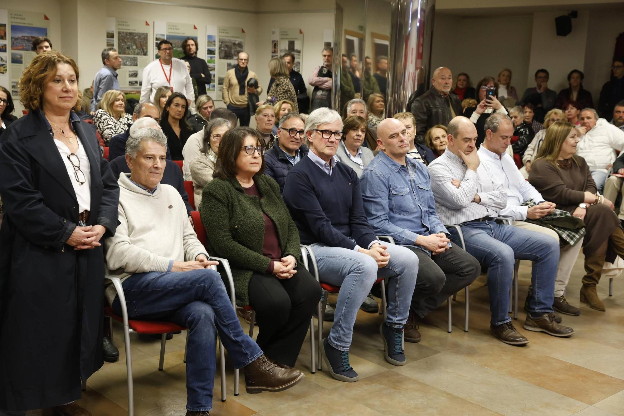 La victoria de Monchu García como secretario general del PSOE de Gijón, en imágenes
