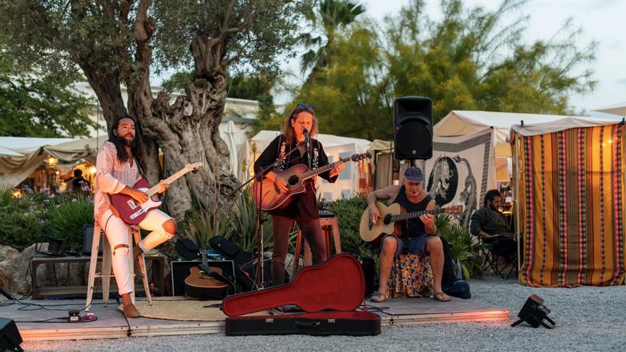 Las Dalias celebra su 70º aniversario llenando el verano de Ibiza de música en directo