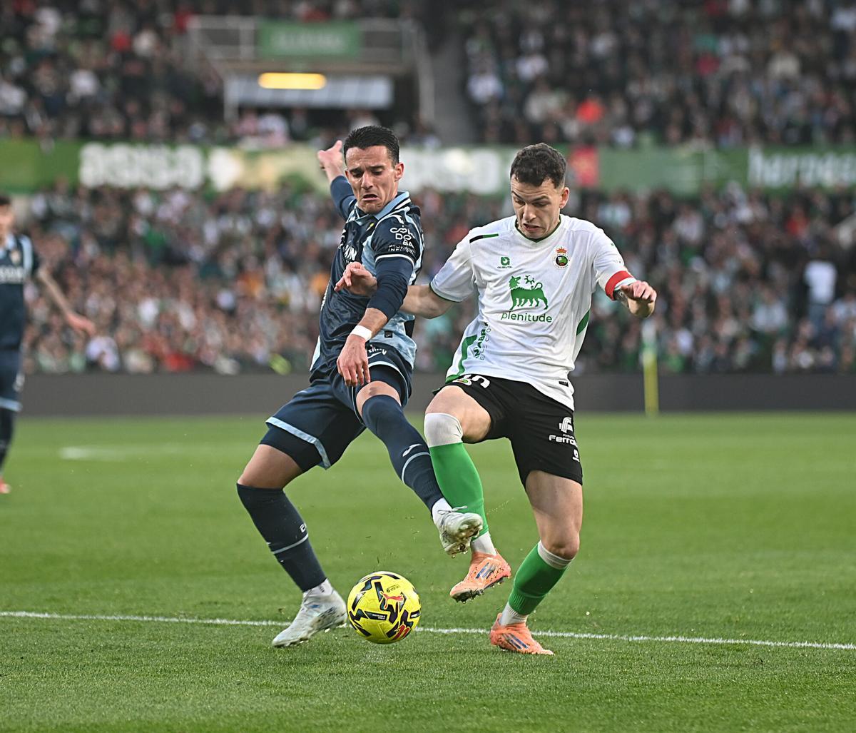 Racing de Santander-Córdoba CF | Las imágenes del partido de La Liga Hypermotion Racing de Santander-Córdoba CF | Las imágenes del partido de La Liga Hypermotion