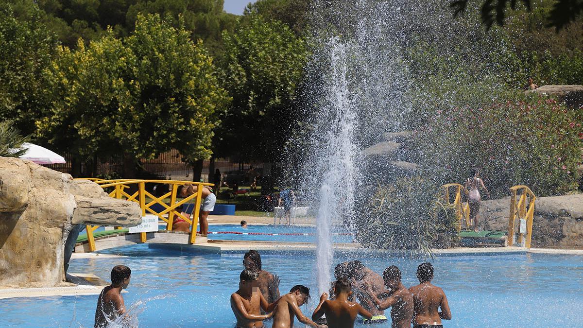 Instalaciones de la piscina Assuan