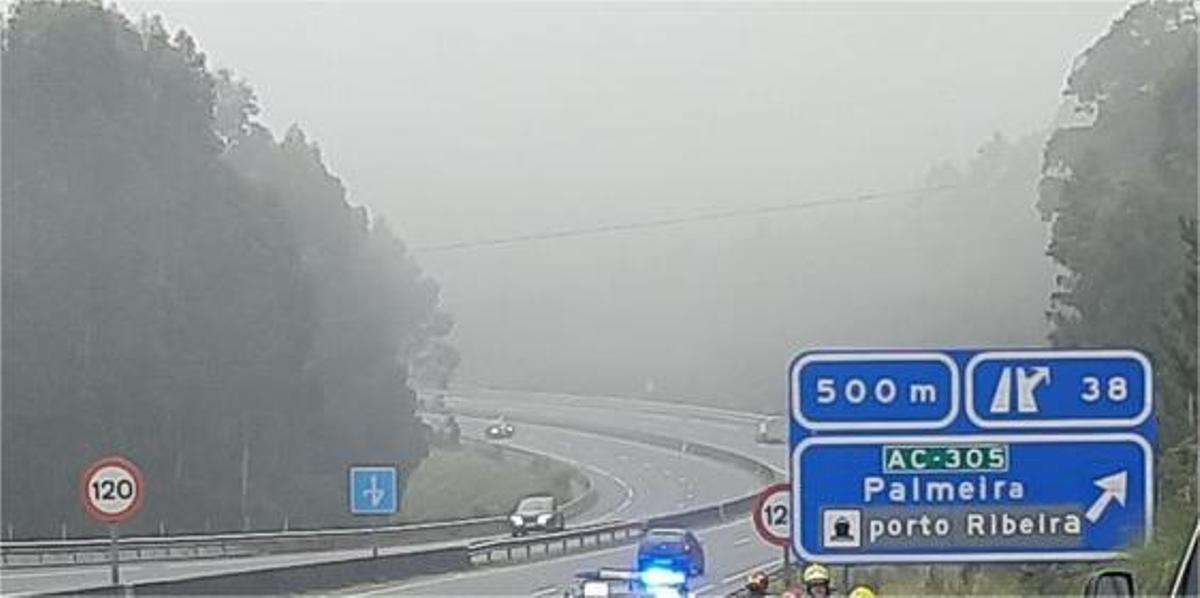 Imagen de archivo del cartel de la salida de la autovía del Barbanza en Palmeira.