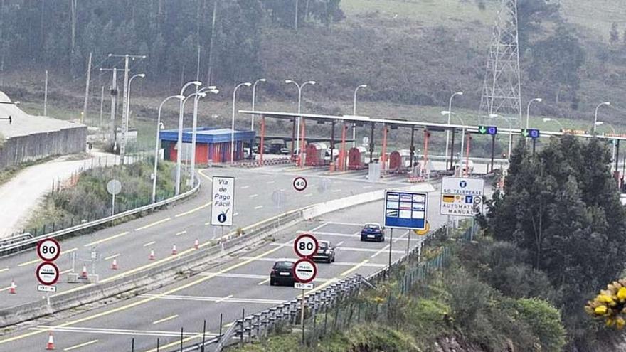 Cabinas de peaje en la AG-55, que une A Coruña y Carballo.