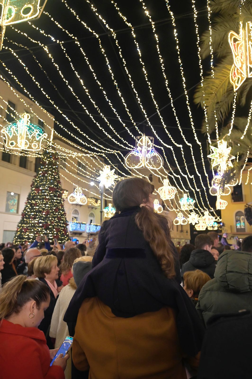 Elche se ilumina por Navidad