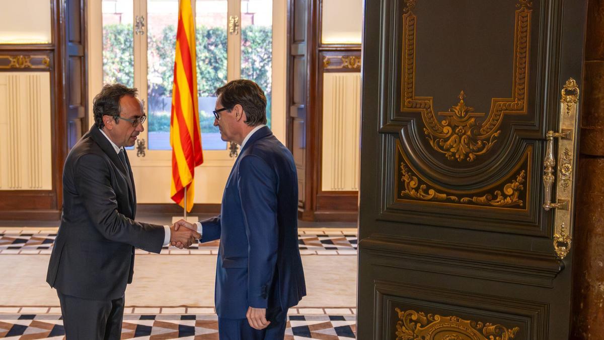 Josep Rull, presidente del Parlament, recibe al candidato a la presidencia de la Generalitat, Salvador Illa, durante la ronda de consultas para la investidura