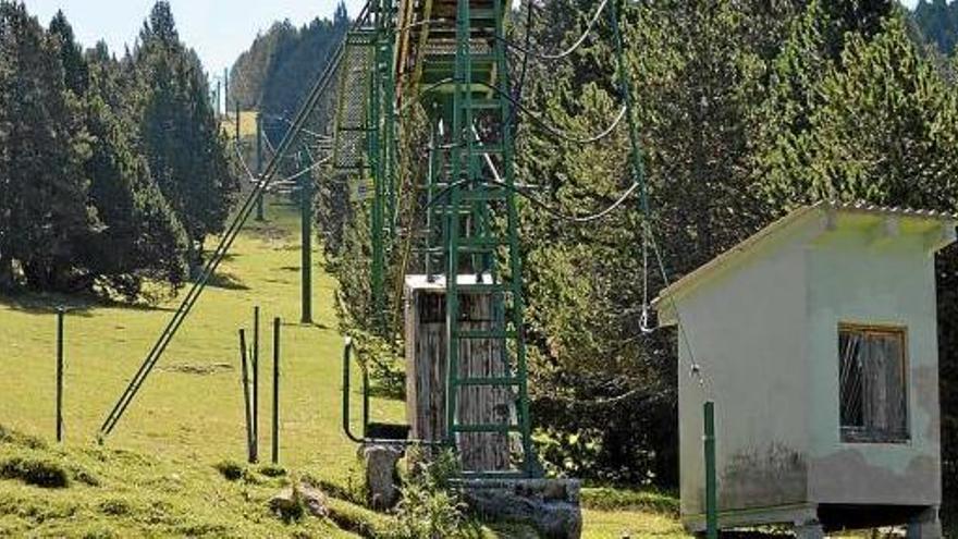 Infraestructures en desús de l&#039;antiga estació d&#039;esquí dels Rasos de Peguera, aquesta setmana