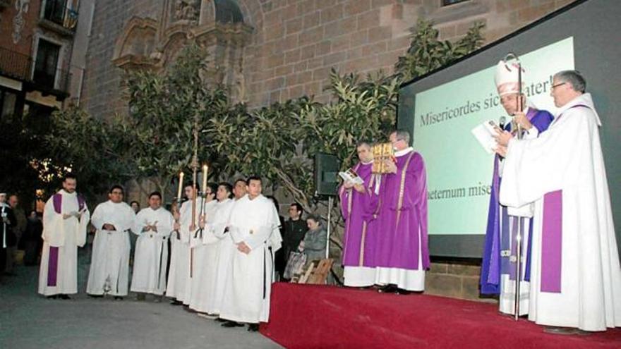 Celebració d&#039;inici de l&#039;Any de la Misericòrdia, diumenge a Solsona